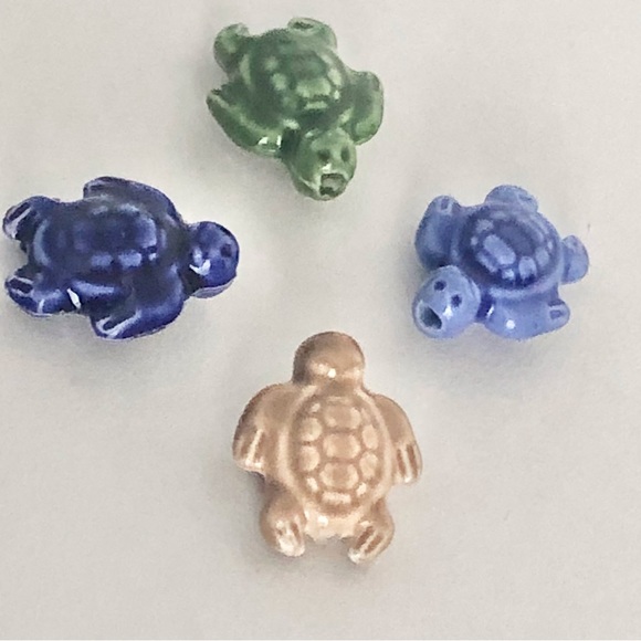 New Ceramic Sea Turtle Dangling Earrings Multiple Colours Ocean Animal Custom - Picture 5 of 5